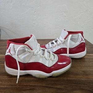 Nike Air Jordan 11 Retro Cherry Men’s Size 8.5 CT8012-116 White Red